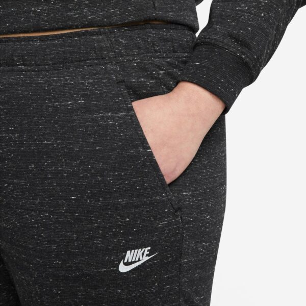 Plus size vabaaja püksid firmalt Nike*